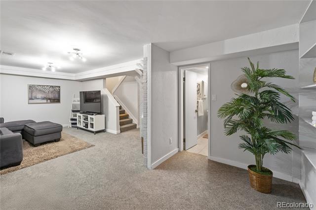 563 S Xenon Court