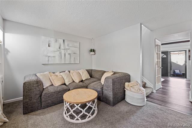 563 S Xenon Court