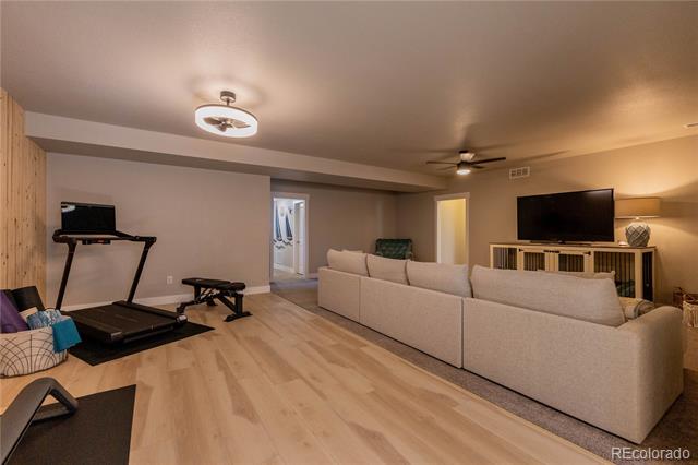 212 Calhoun Circle
