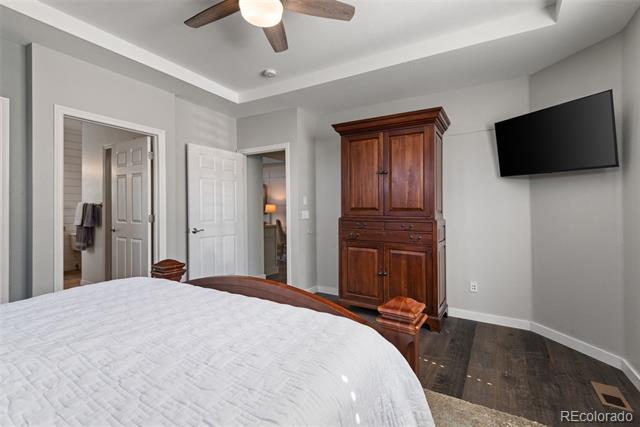 8318 Devinney Court