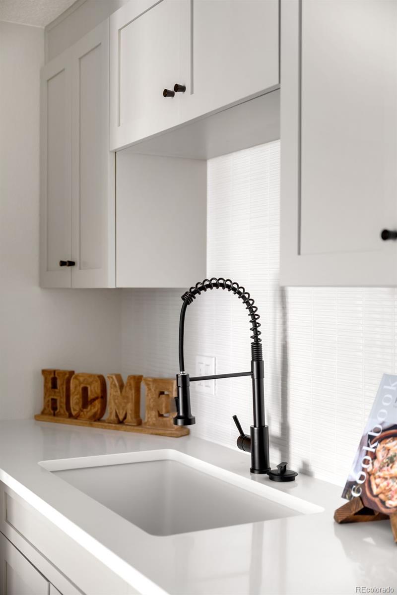 2500 S York Street Unit: 115