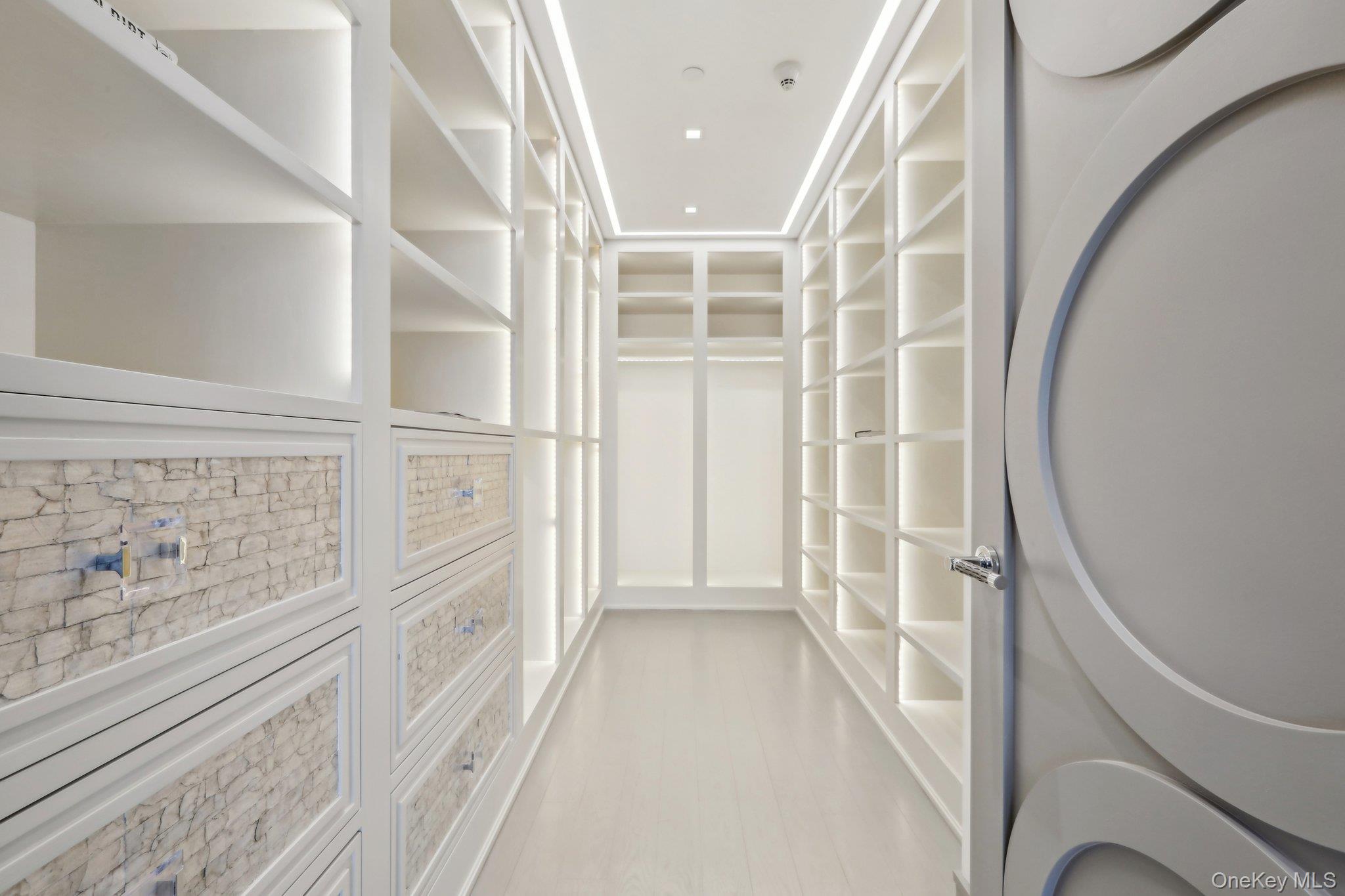5 Renaissance Square Unit: PH41 Ent. Floor
