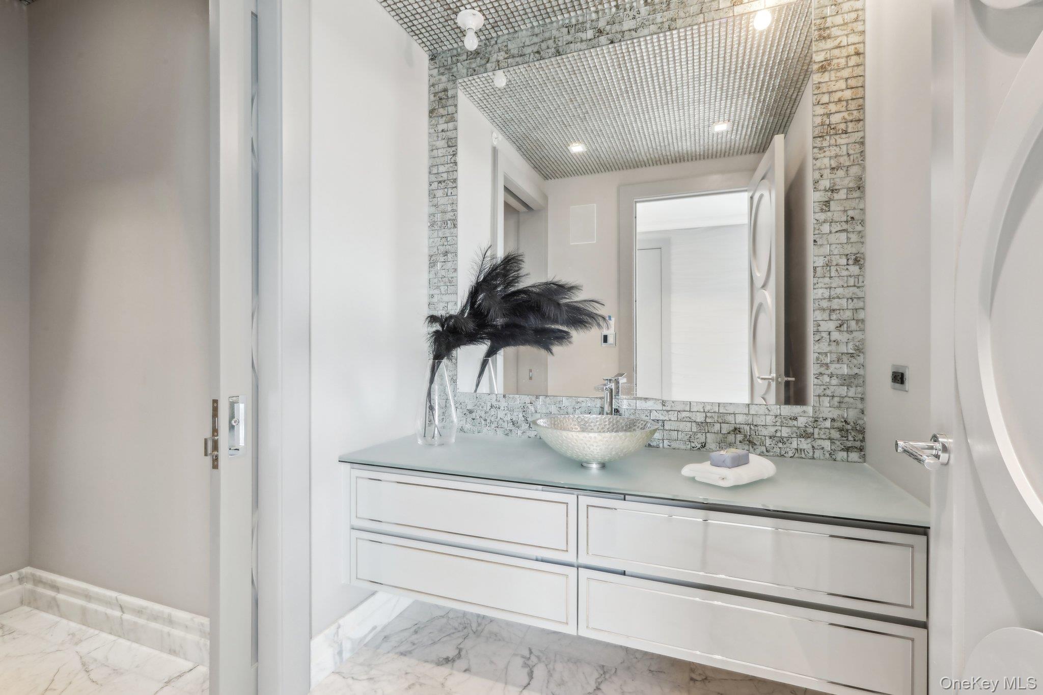 5 Renaissance Square Unit: PH41 Ent. Floor