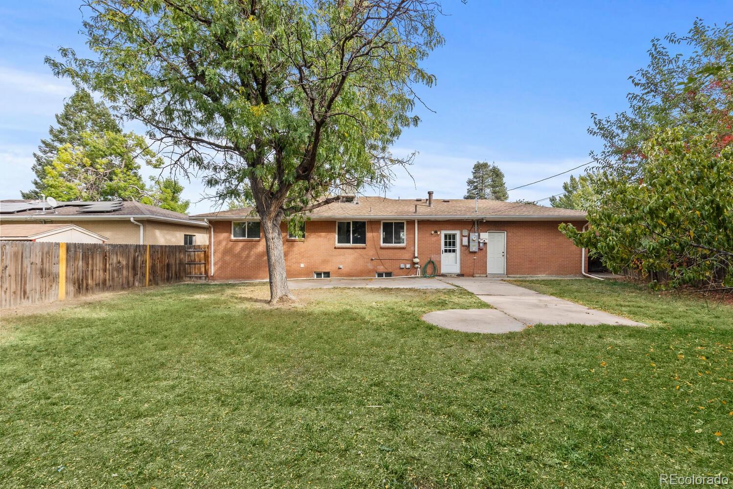 5463 Shoshone Street