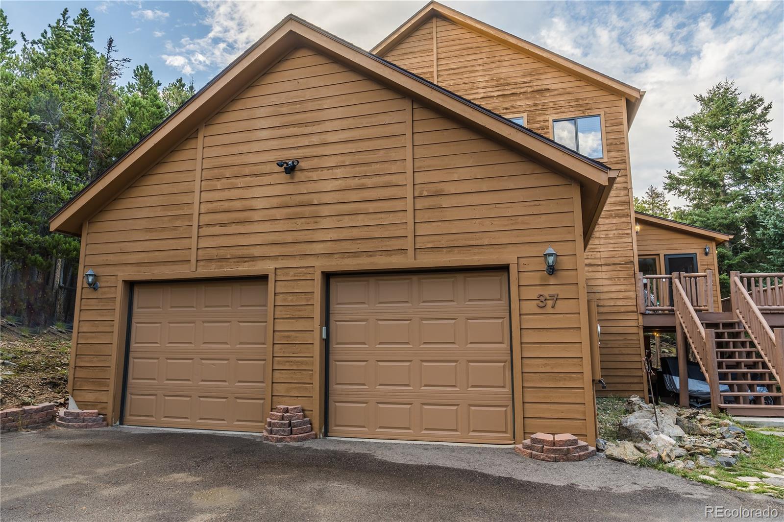 37 Juniper Court