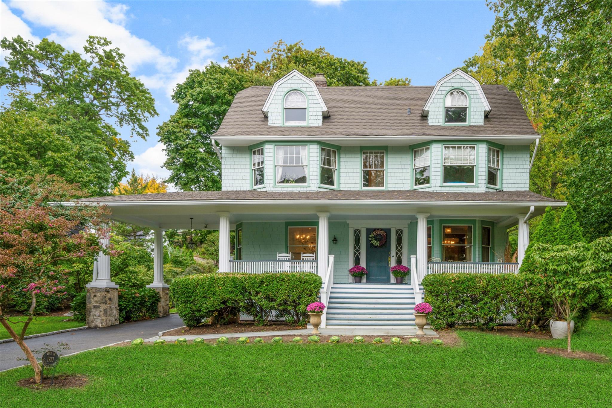 220 Hamilton Avenue