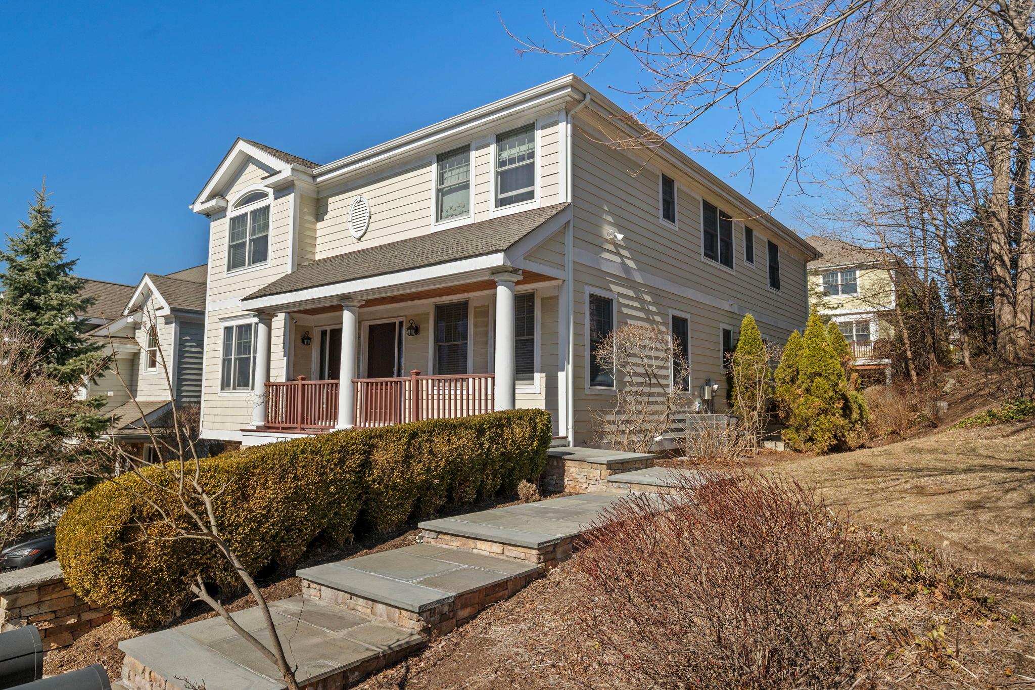 56 Harrison Street Unit: 2B