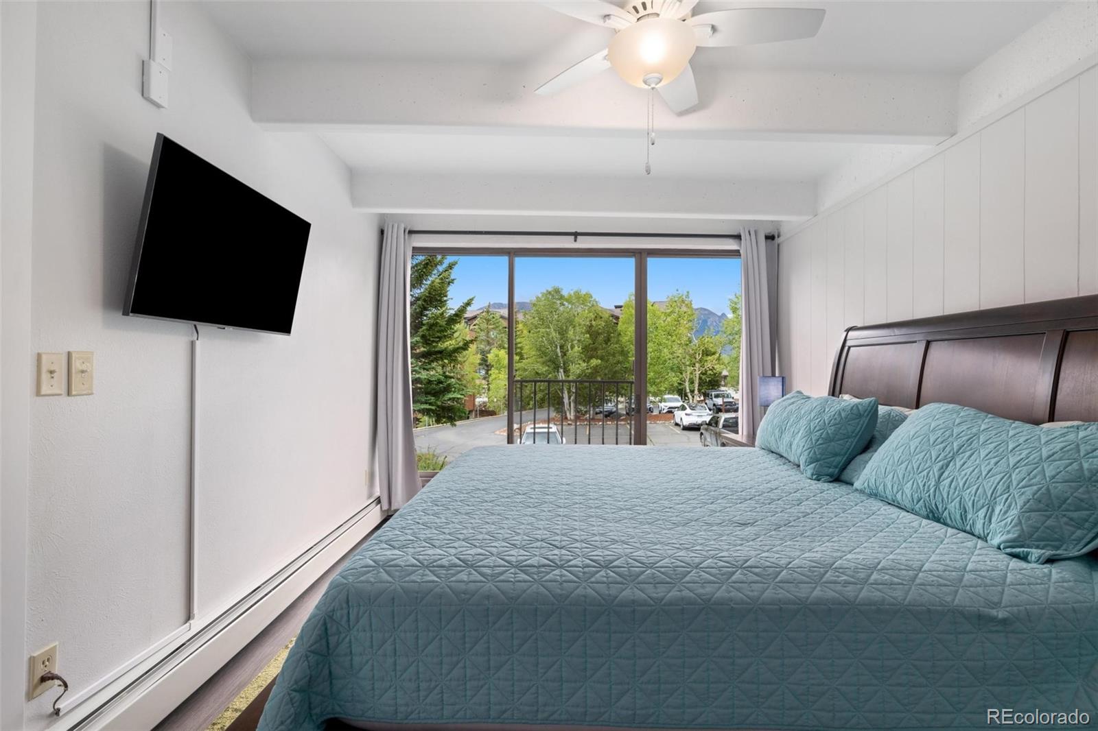 220 E La Bonte Street Unit: 226-228
