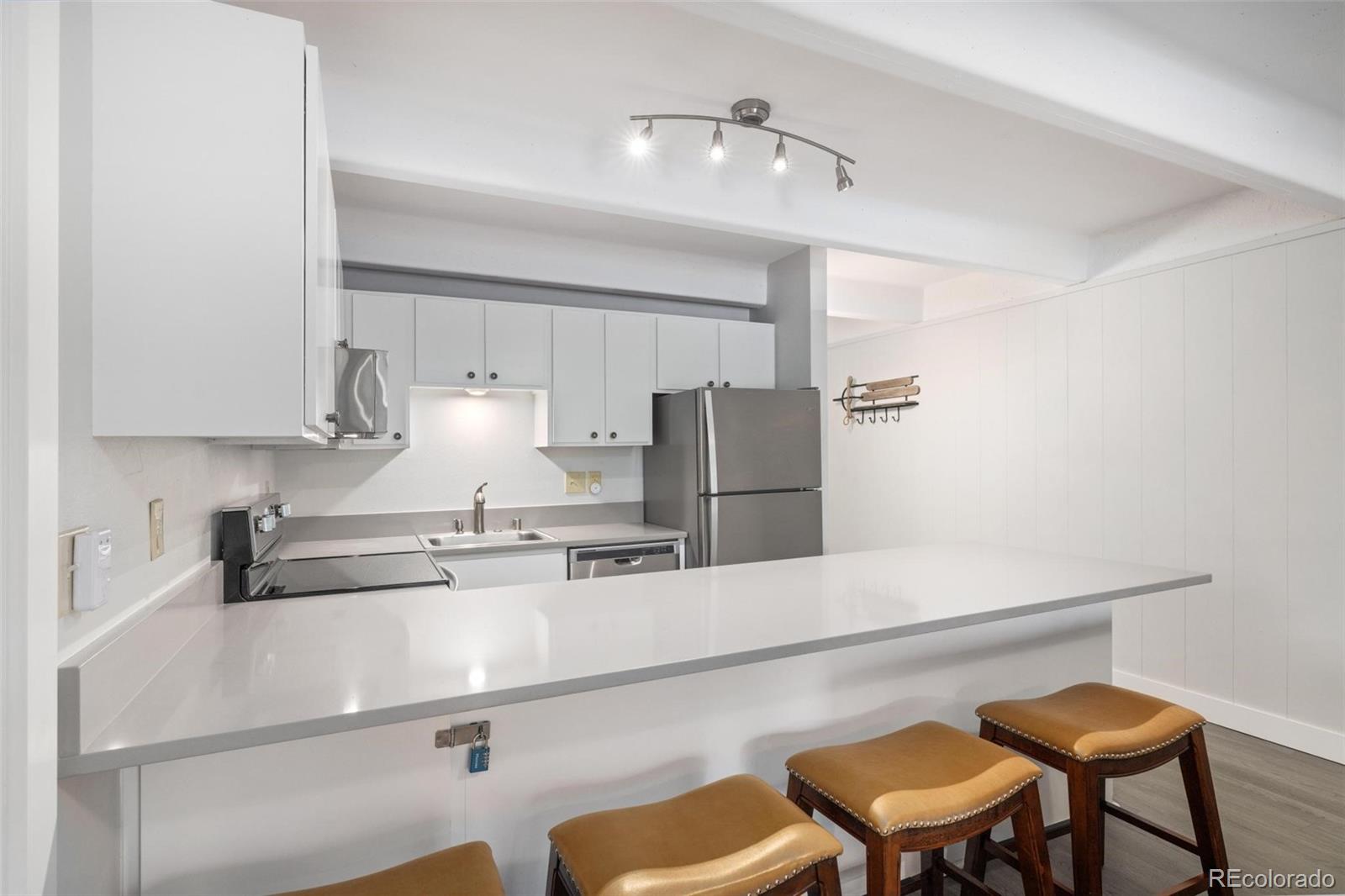 220 E La Bonte Street Unit: 226-228