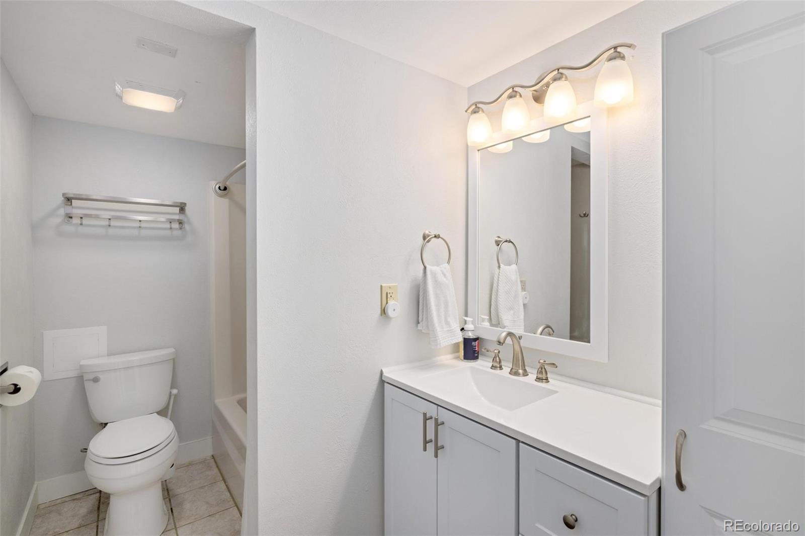 220 E La Bonte Street Unit: 226-228