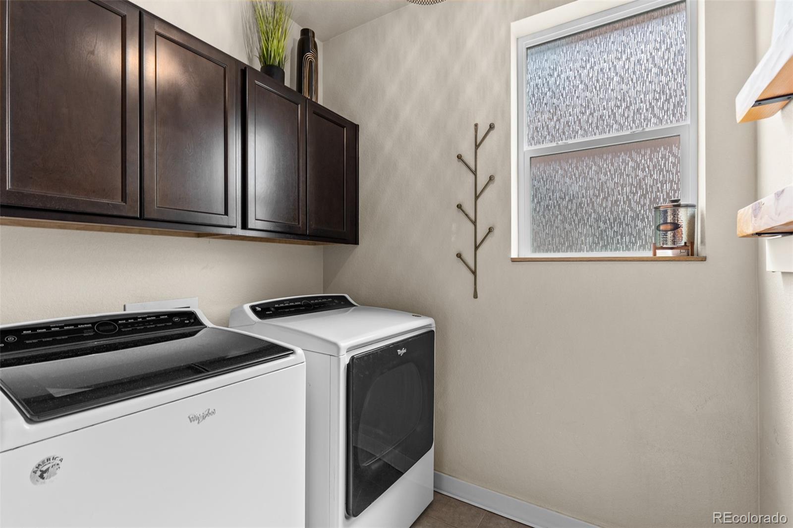 2065 W 67th Place