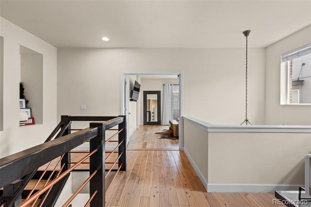 2065 W 67th Place
