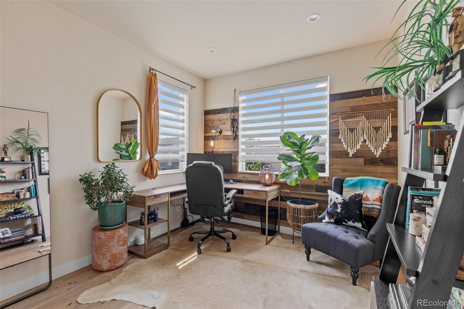 2065 W 67th Place
