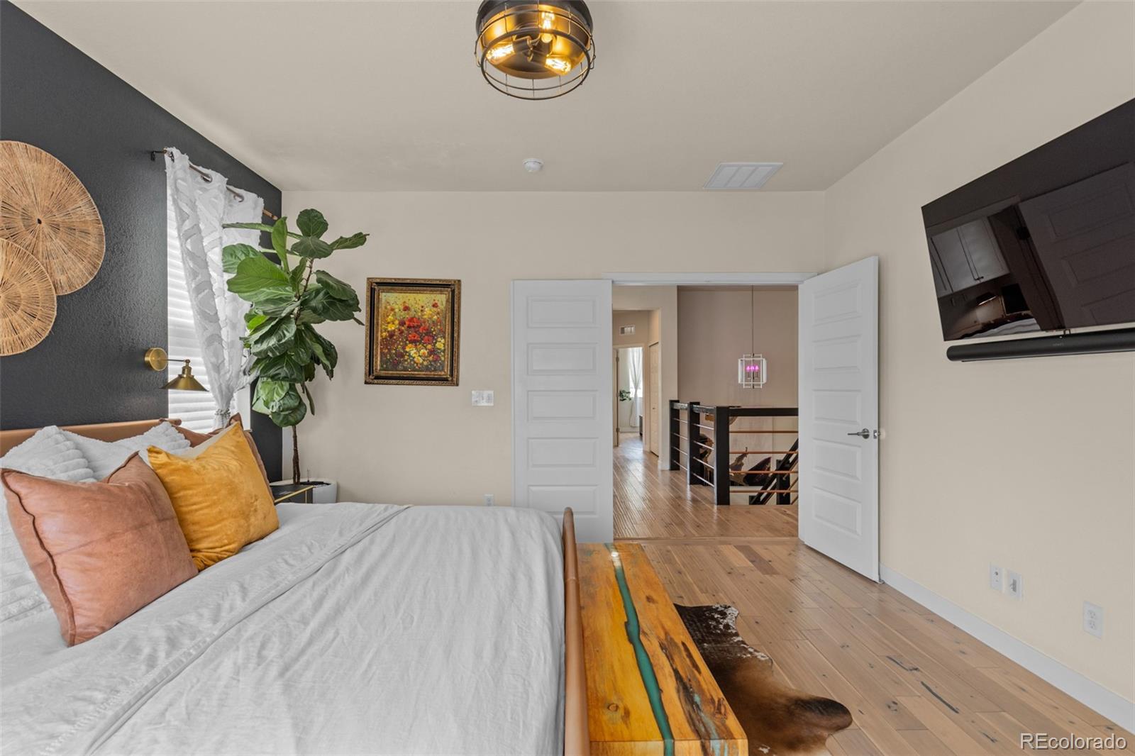 2065 W 67th Place