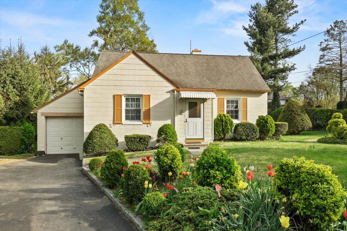 72 Quintard Drive