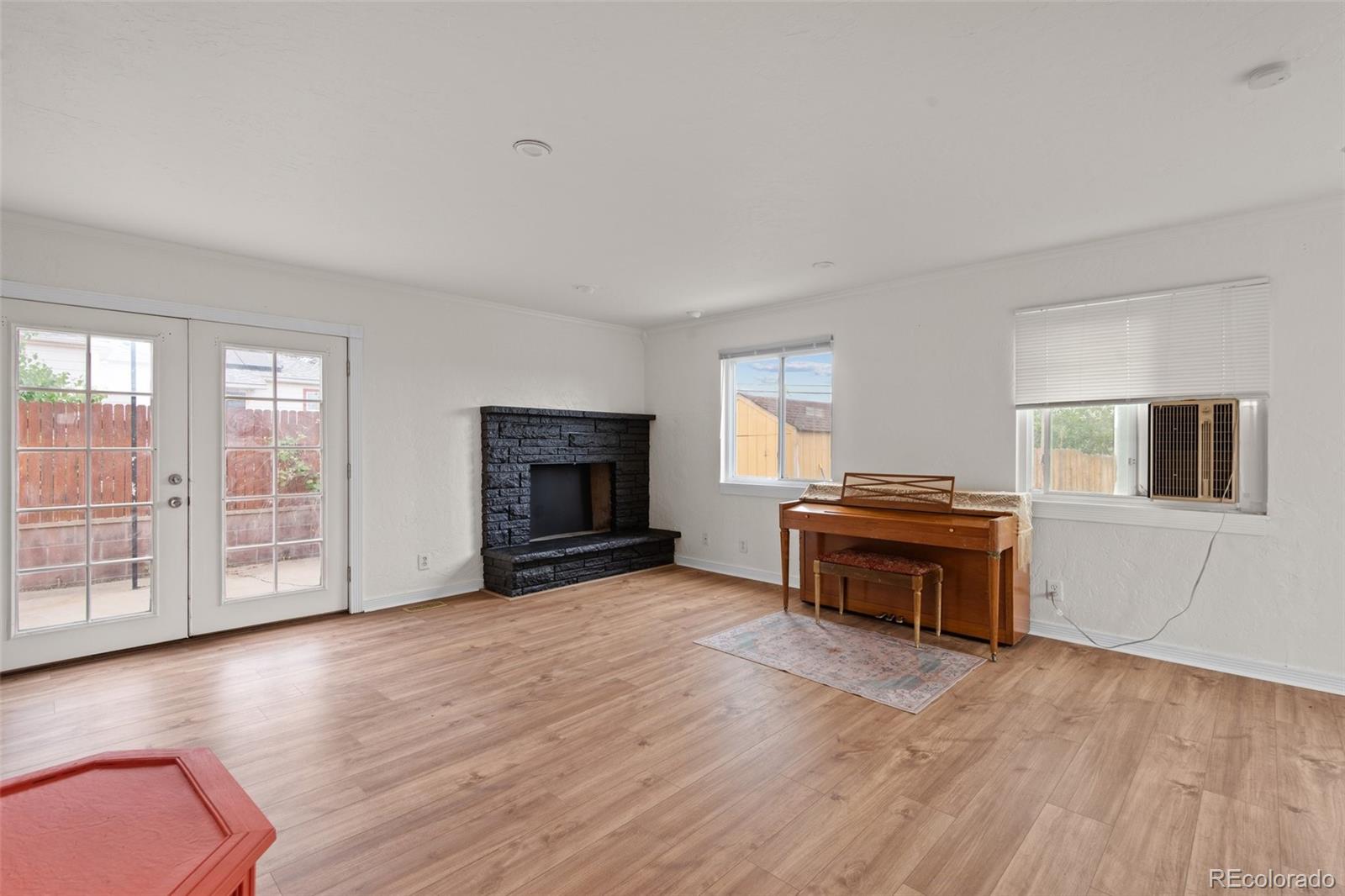 2261 Hoyt Drive