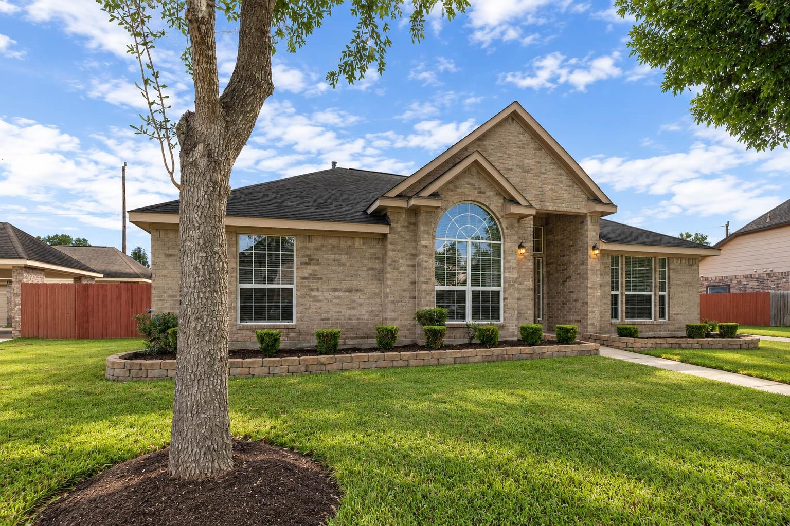 3207 Hickory Knoll Drive