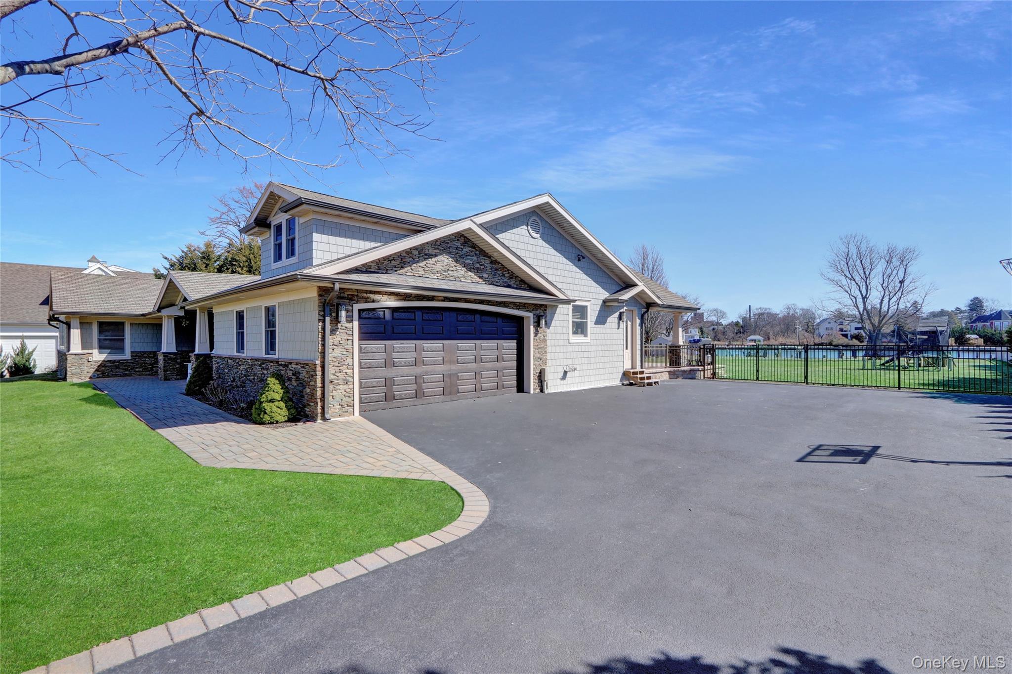 241 Willetts Lane