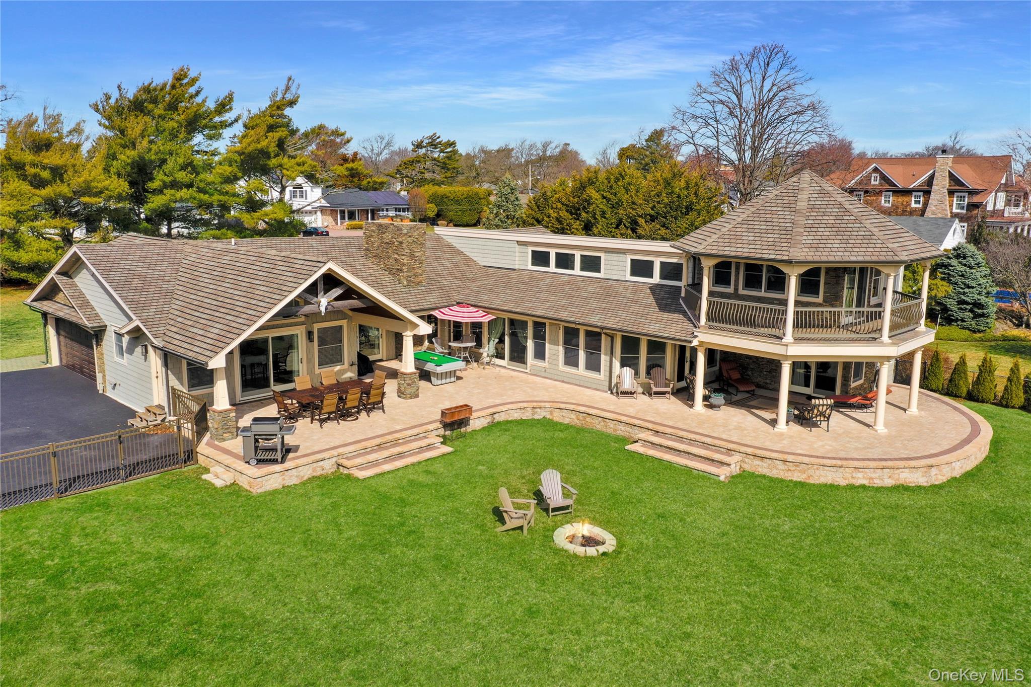 241 Willetts Lane