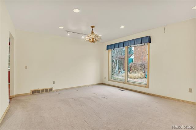 10627 Chautauga Mountain