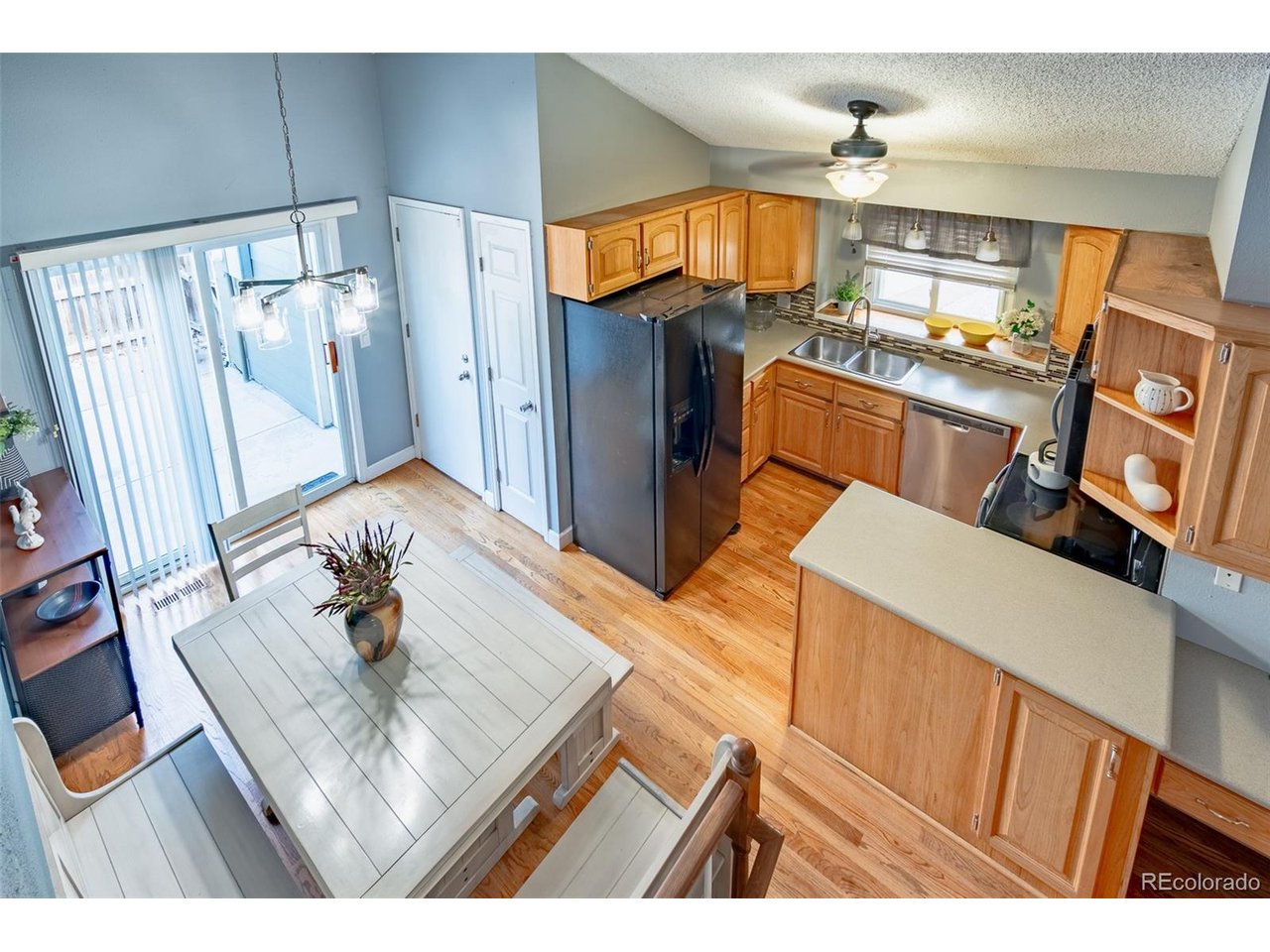 4102 S Dunkirk Way