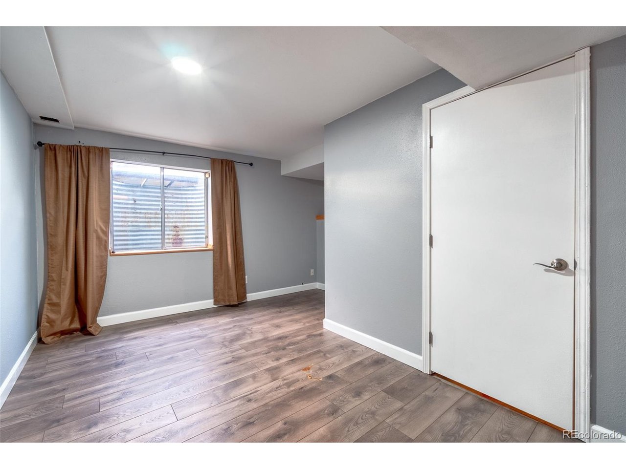 4102 S Dunkirk Way