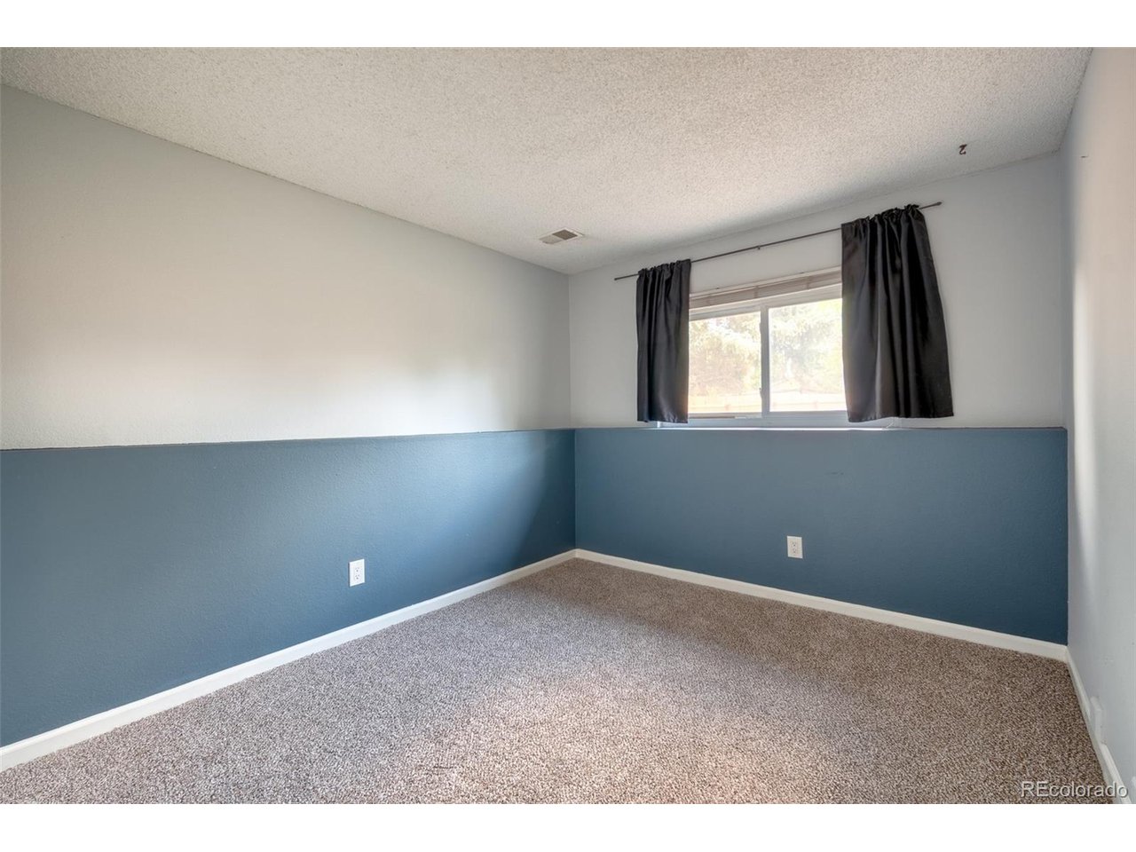 4102 S Dunkirk Way
