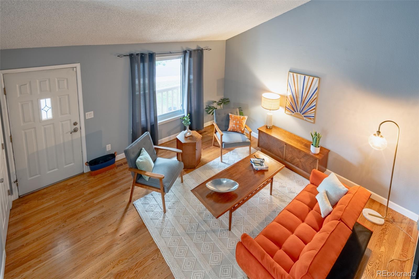 4102 S Dunkirk Way