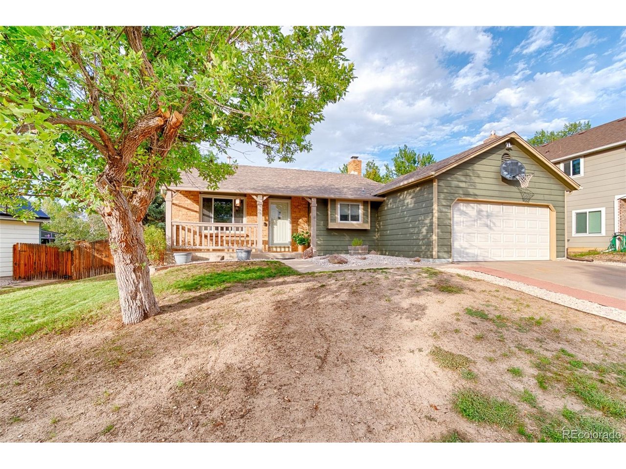 4102 S Dunkirk Way