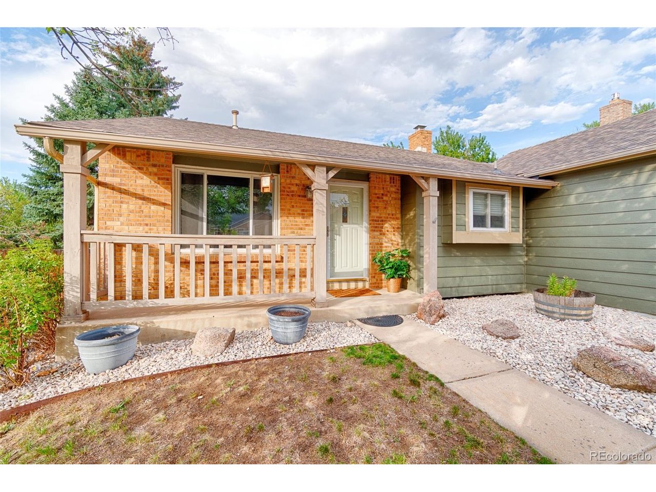 4102 S Dunkirk Way