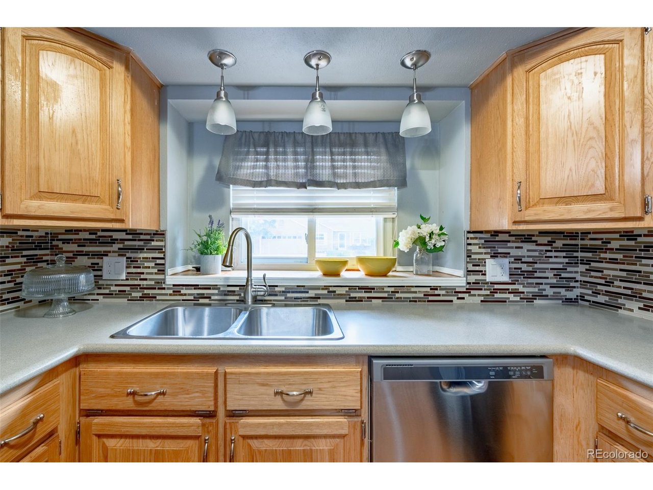 4102 S Dunkirk Way