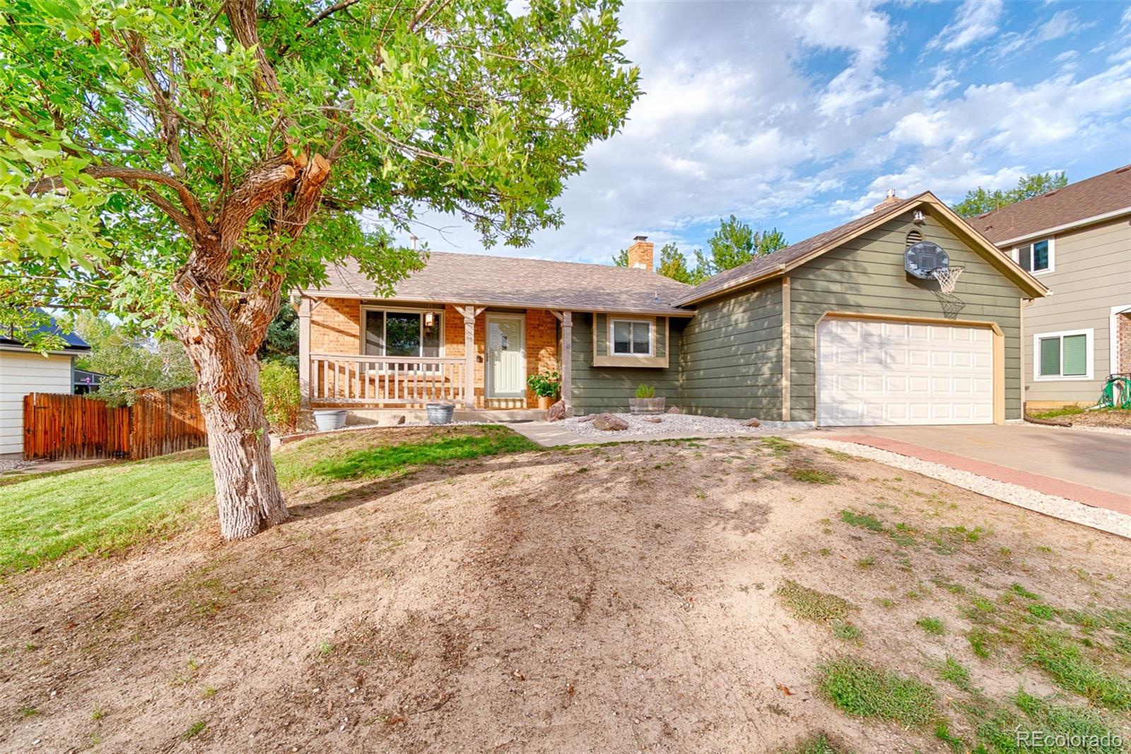4102 S Dunkirk Way