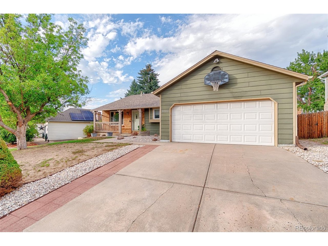 4102 S Dunkirk Way