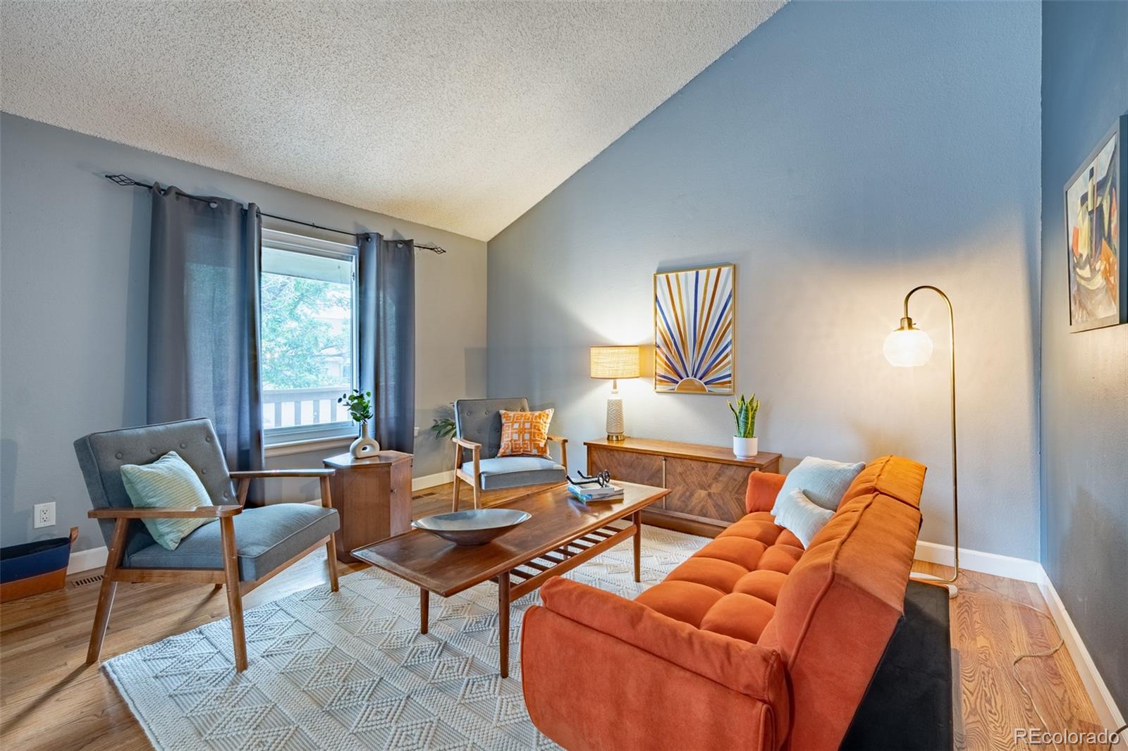4102 S Dunkirk Way