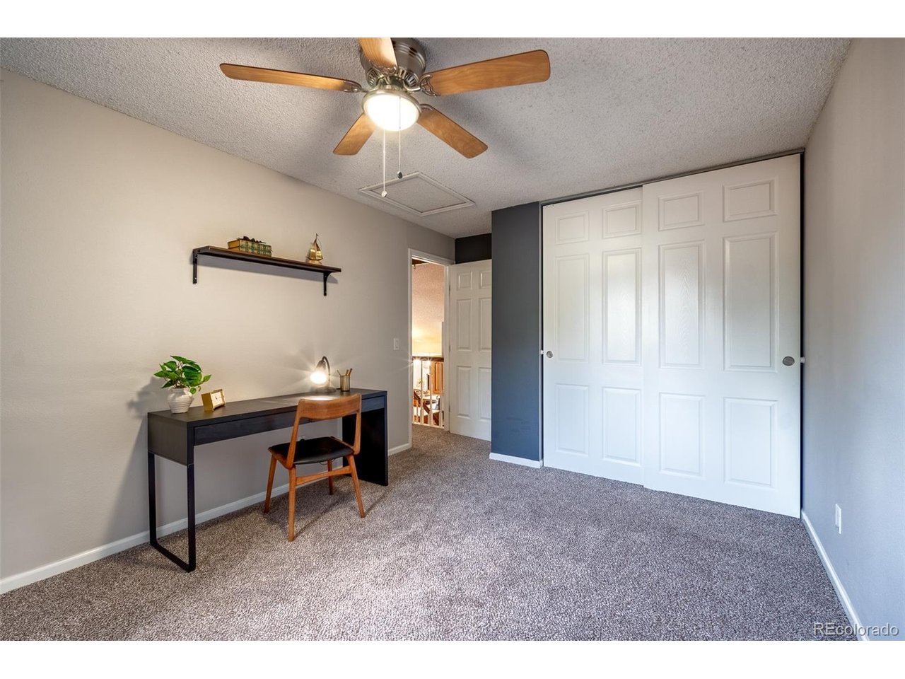 4102 S Dunkirk Way