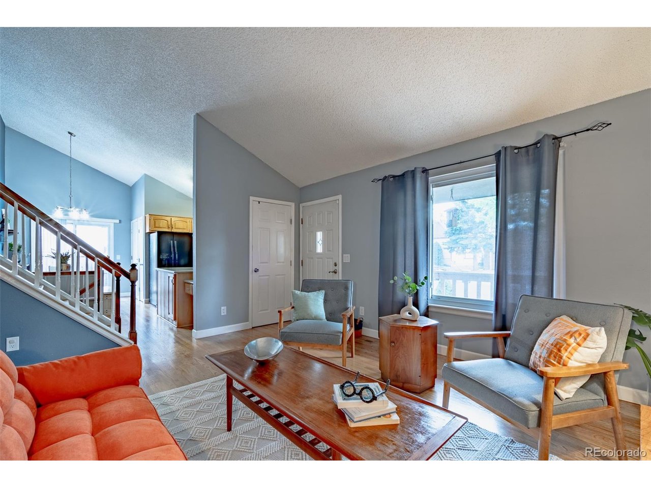 4102 S Dunkirk Way