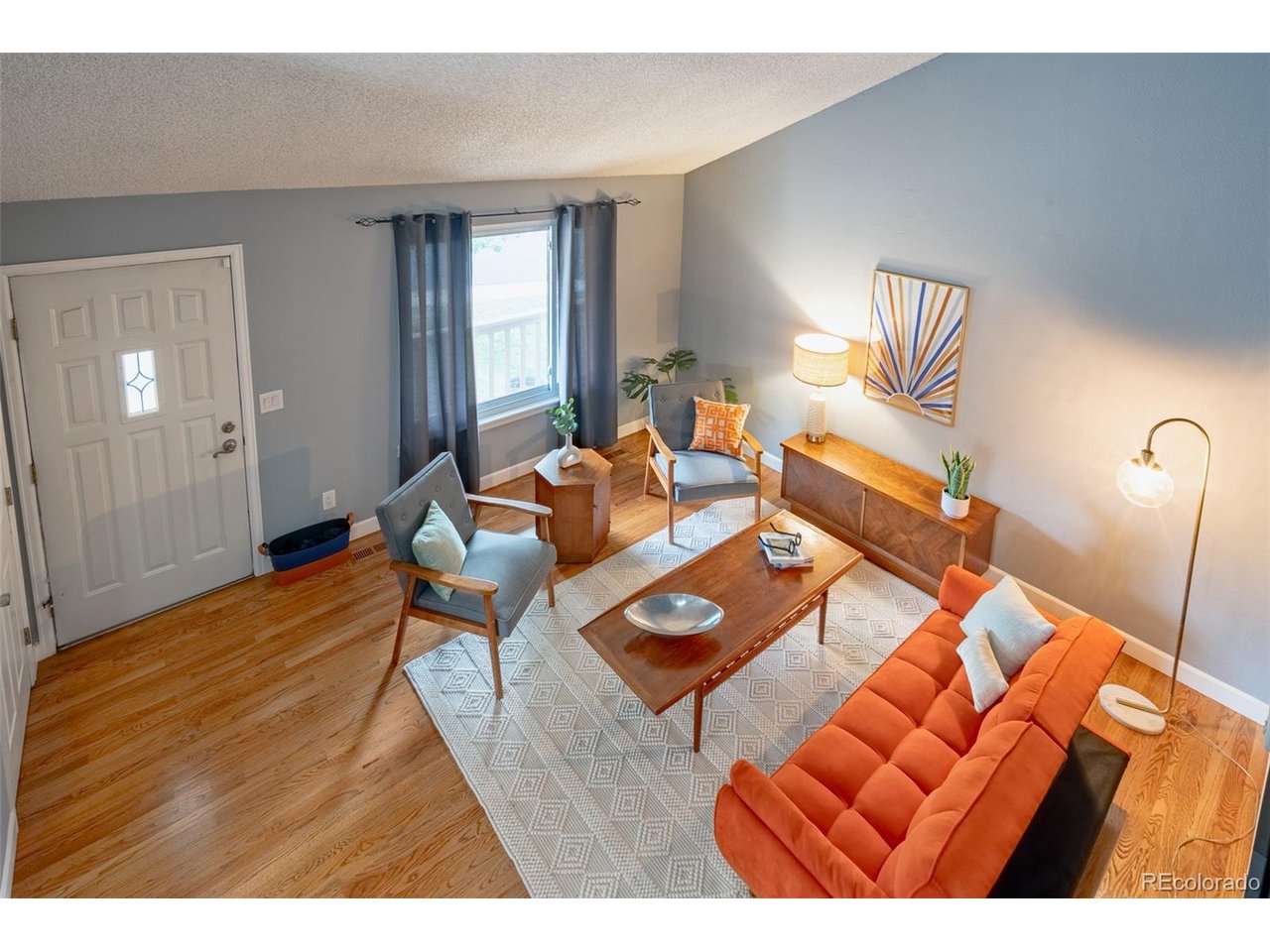 4102 S Dunkirk Way