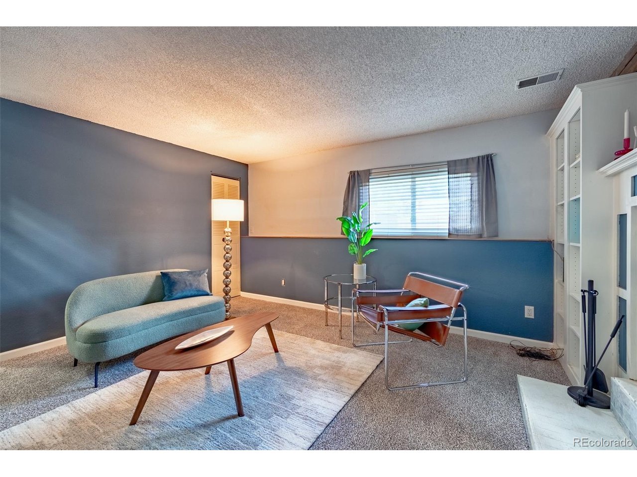4102 S Dunkirk Way
