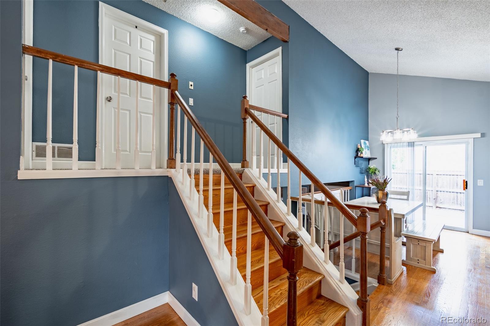4102 S Dunkirk Way