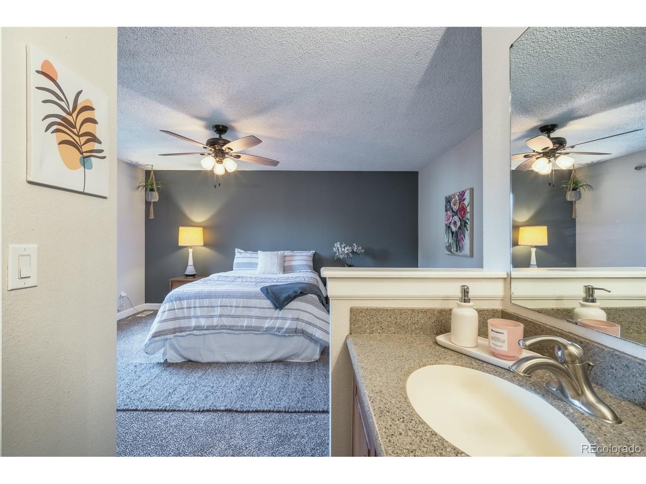 4102 S Dunkirk Way