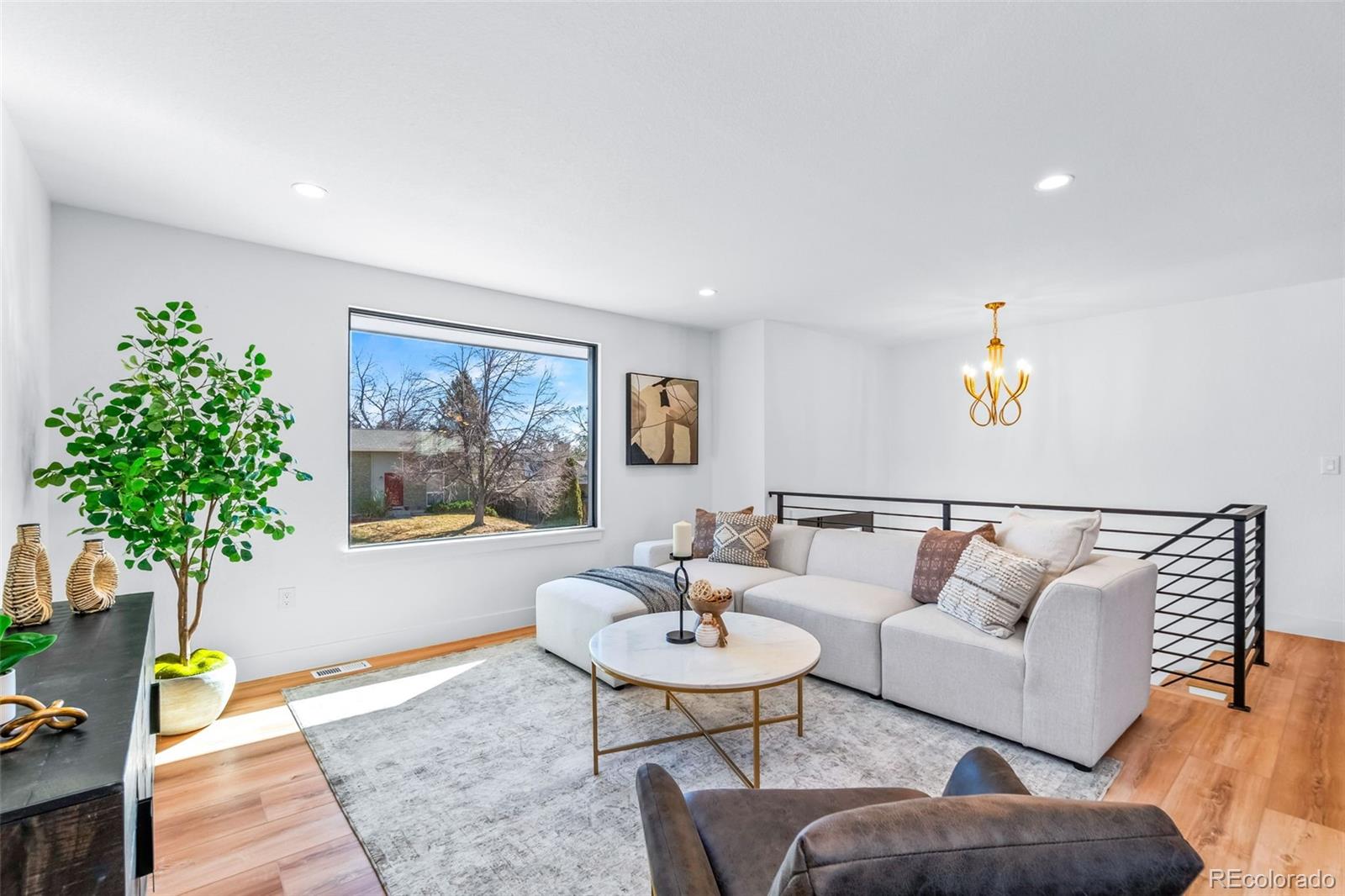 8243 Everett Way