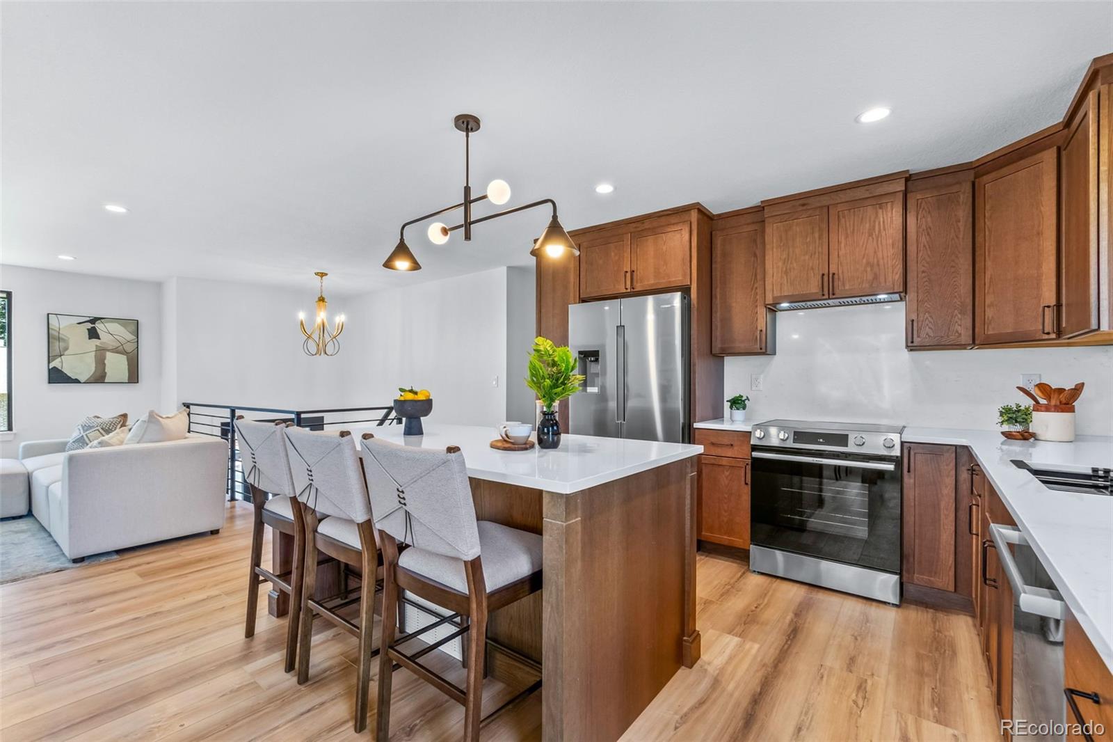 8243 Everett Way