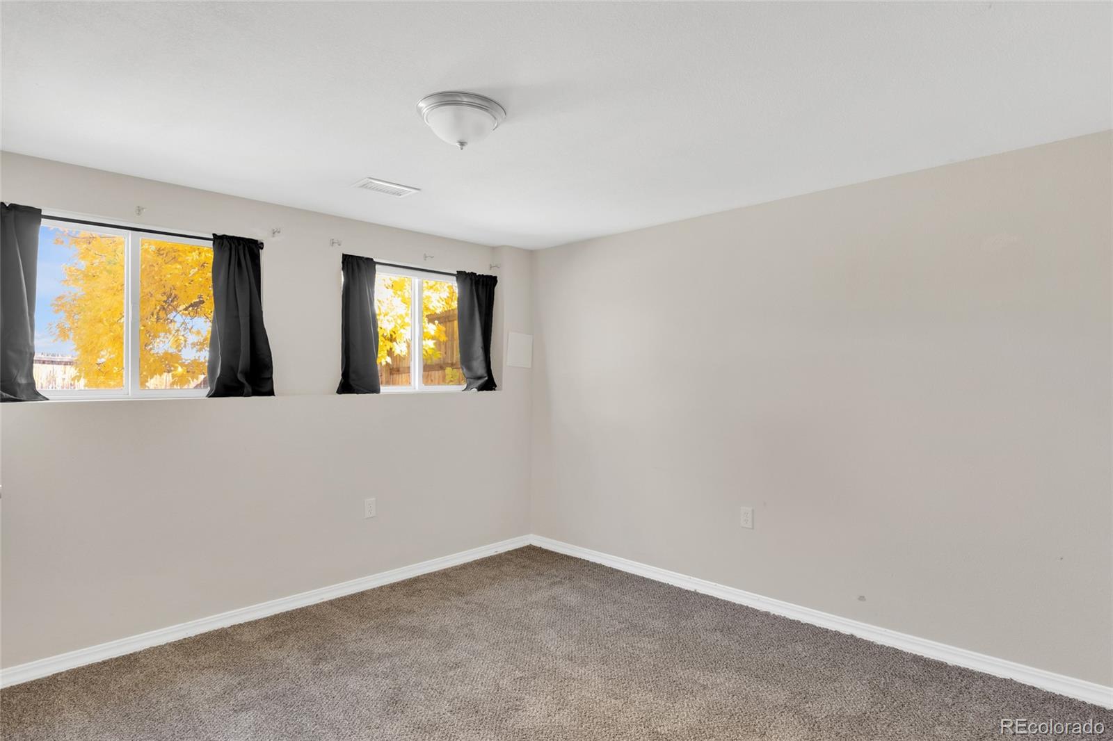 12711 W Jewell Circle