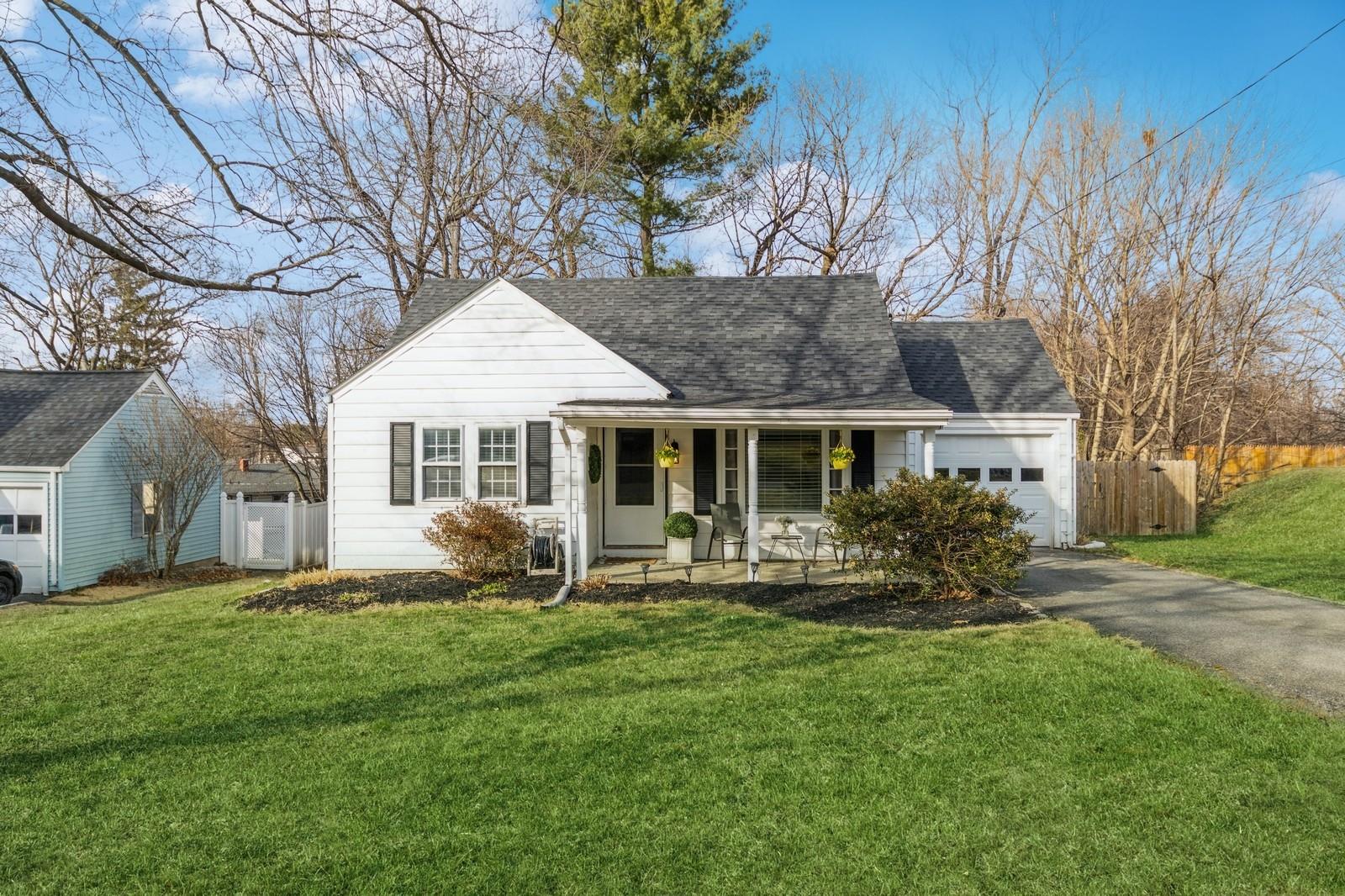 6 Hilltop Drive
