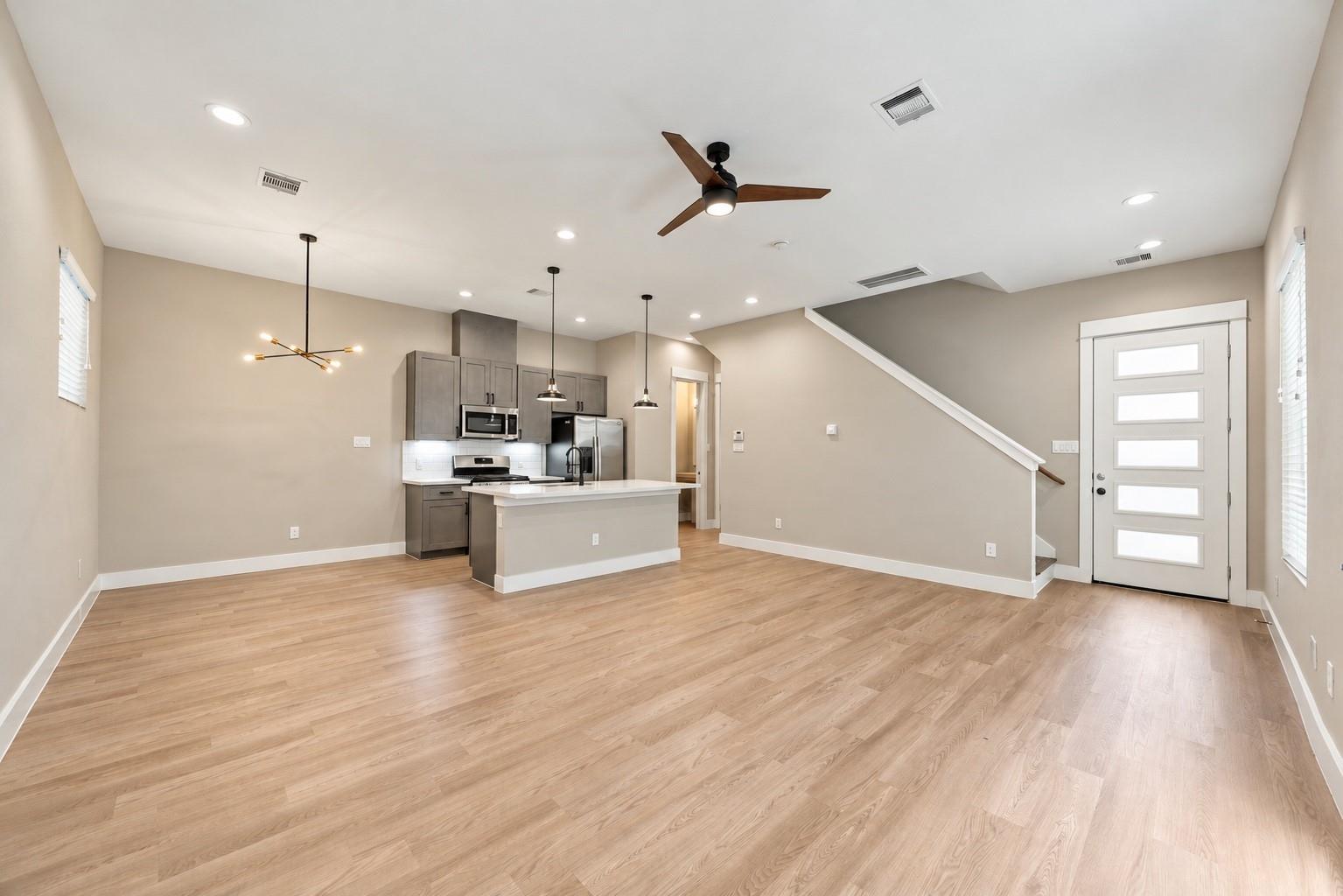 1205 W Tidwell Road