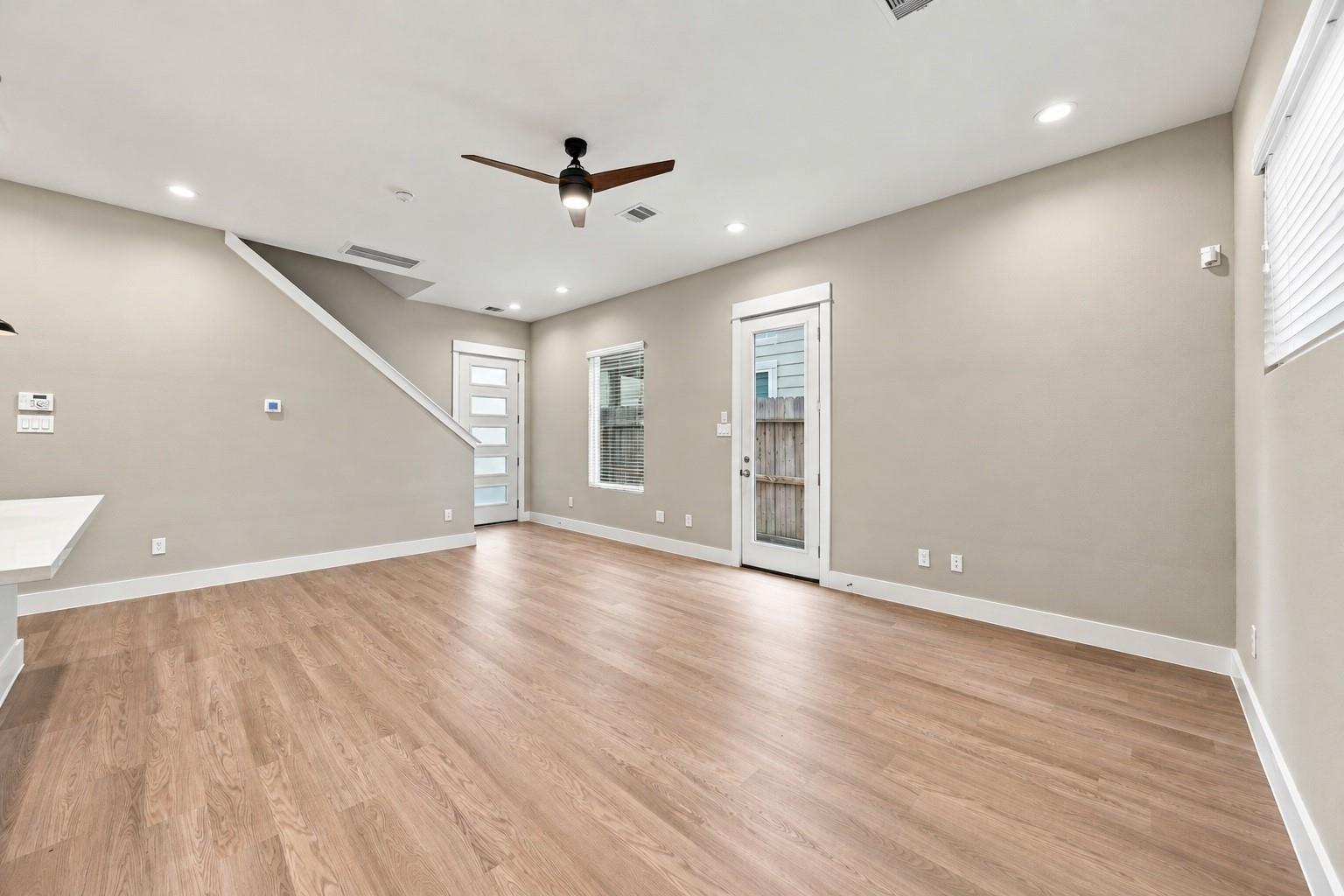 1205 W Tidwell Road