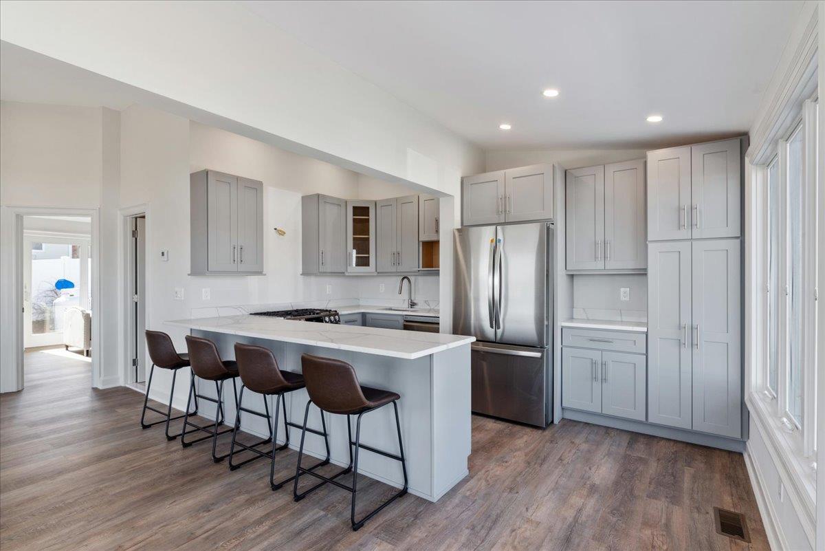 73 W Tiana Road Unit: 11