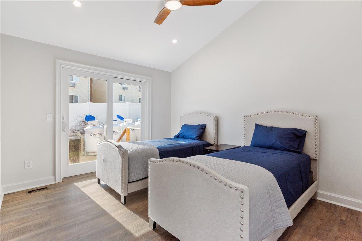 73 W Tiana Road Unit: 11