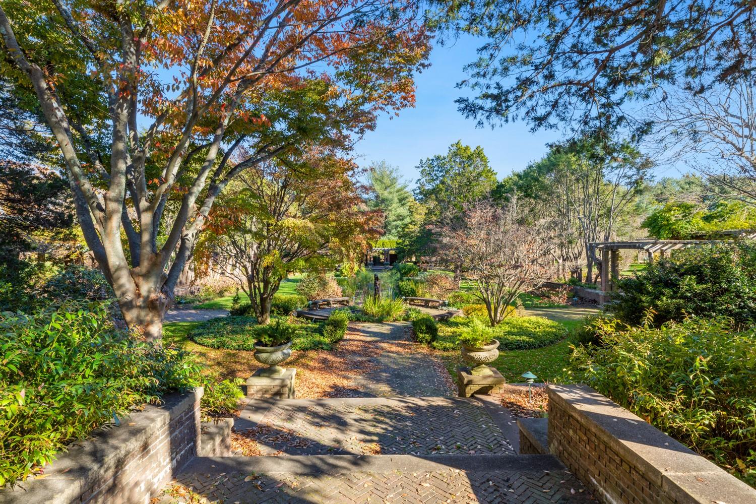 31 Fort Hill Drive