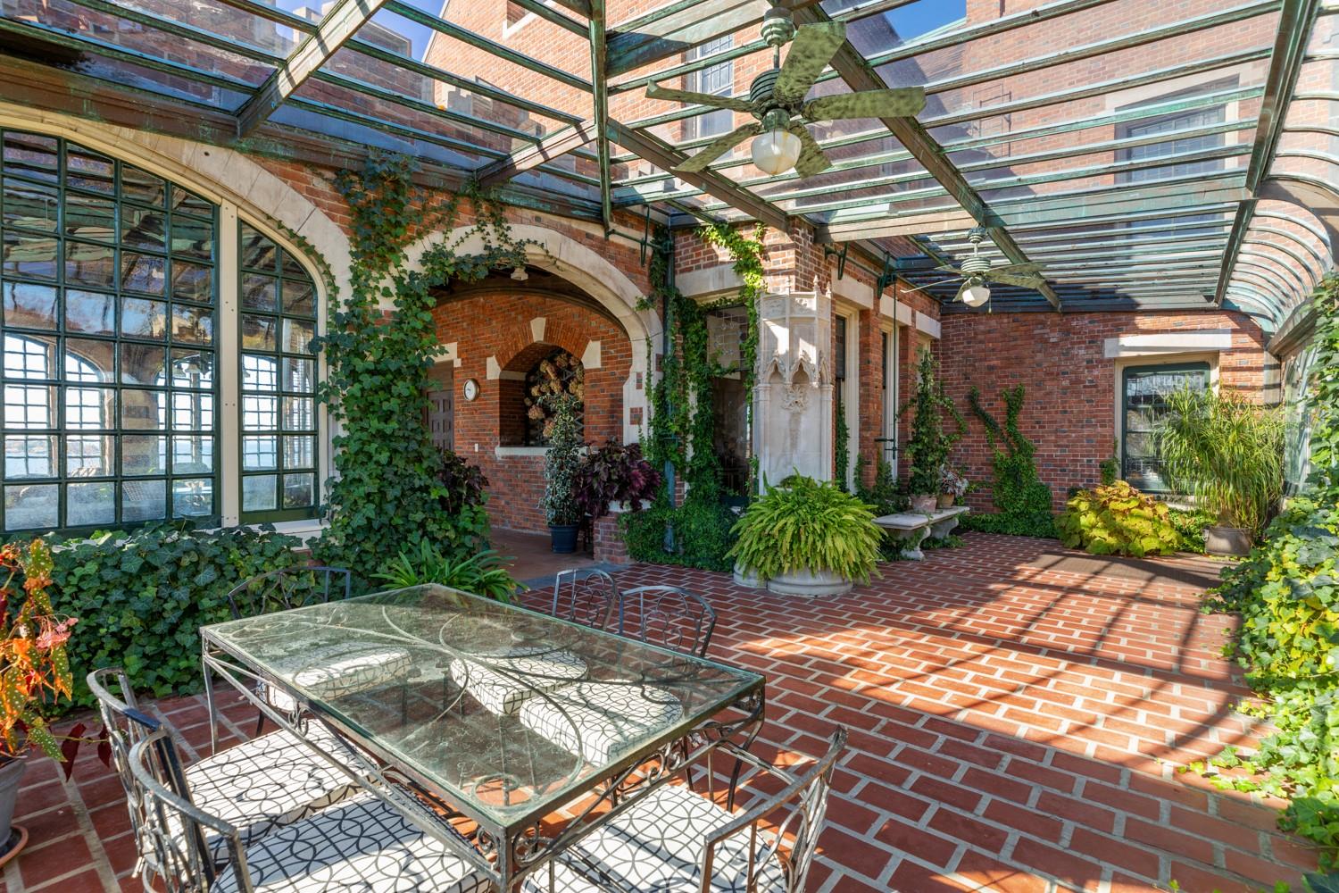 31 Fort Hill Drive